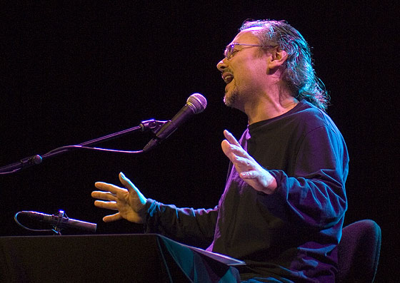 Joan Amèric en la clausura del Festival BarnaSants 2011 © Xavier Pintanel