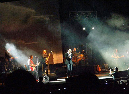 Abel Pintos en el Luna Park de Buenos Aires. © FLOR BE/Mosqoy Prensa