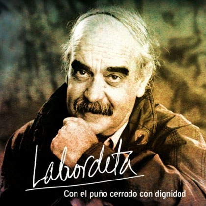 Portada del álbum «Con el puño cerrado con dignidad», de José Antonio Labordeta. 