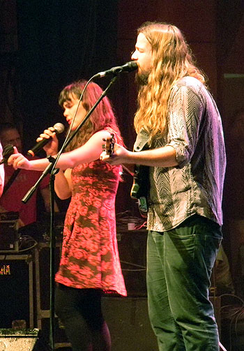 Nano Stern y Camila Moreno. © Víctor Tapia