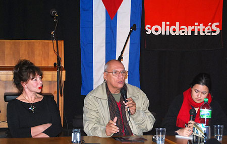 Silvia Mancini (izquierda) y Víctor Casaus. 