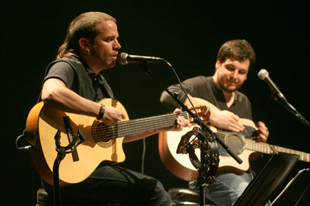 Cesk Freixas y Pau Alabajos en el Teatre Joventut de L'Hospitalet. © Xavier Pintanel