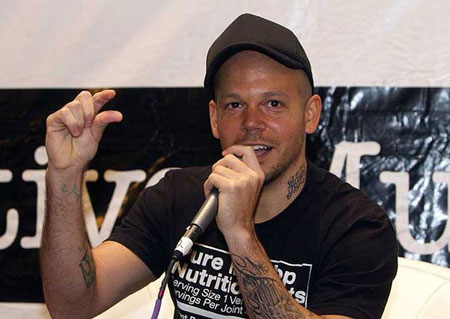 René Pérez, de Calle 13, en el conversatiro que se llevó a cabo en Nueva York en la Conferencia de Música Latina Alternativa. © EFE