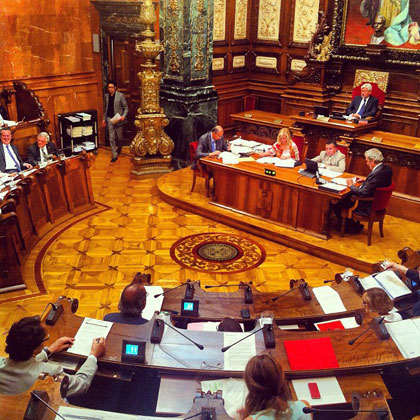 El Plenario del Consejo Municipal del Ayuntamiento de Barcelona reunido ayer. © BarnaSants