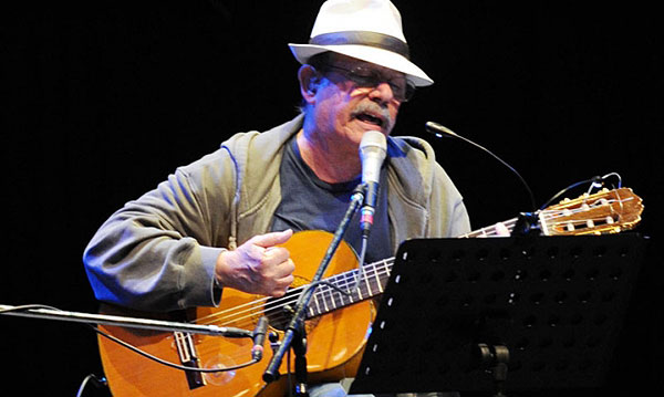 Silvio Rodríguez en el Luna Park de Buenos Aires.