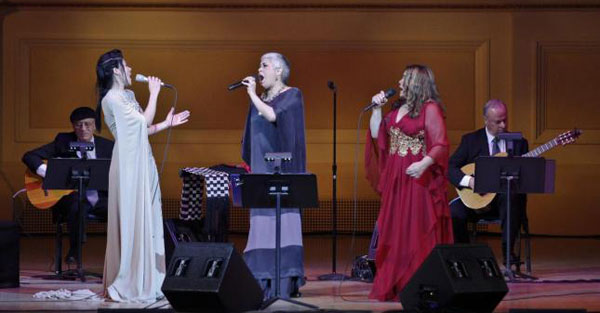 Las cantantes mexicanas Ely Guerra y Eugenia León y la peruana Tania Libertad ofrecieron un homenaje a Chavela Vargas, en el Carnegie Hall de Nueva York (EEUU).