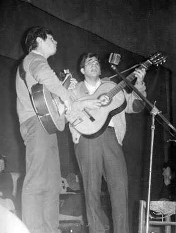 Joan Boix (a la derecha) junto a Eduard Estivill en una foto de 1968.