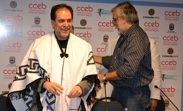 Jorge Coscia (izquierda) en la inauguración de la 53 edición del Festival de Cosquín. © Secretaría de Cultura de la Nación