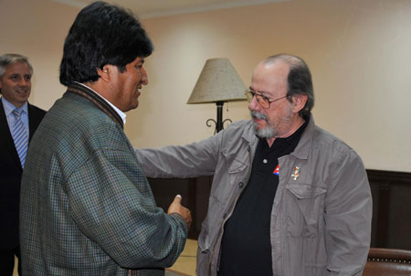 Silvio Rodríguez fue recibido por el presidente de Bolivia, Evo Morales, la semana pasada. © Presidencia del Estado Plurinacional de Bolivia