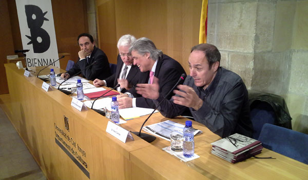 Presentación de la II Bienal Uruguay-Cataluña 2013. De izquierda a derecha: Jaume Ciurana, teniente de alcalde y regidor de Cultura del Ayuntamiento de Barcelona; Ferran Mascarell, conseller de Cultura de la Generalitat de Cataluña; Francisco Bustillo, embajador de la República Oriental del Uruguay en España; y Pere Camps, director de la Bienal. © Xavier Pintanel