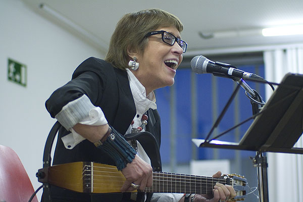 Teresa Parodi en uno de sus conciertos en Barcelona. © Xavier Pintanel