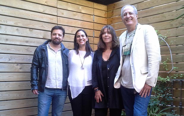 Hoy en la presentación del I ciclo de conciertos «Música entre llibres/Música entre libros», de izquierda a derecha: Andreu Rifé, Marta Gómez, Maria del Mar Bonet y Emilio Garrido. © Xavier Pintanel