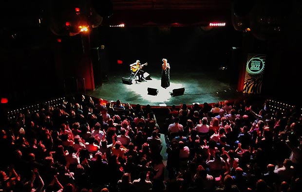 Cantes por Chavela en la Sala Luz de Gas de Barcelona © Carles Gracia Escarp