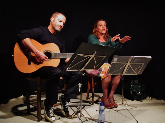 Adolfo Osta interpreta La presó de Lleida junto a la actriz y narradora Jordina Biosca © Carles Gracia Escarp