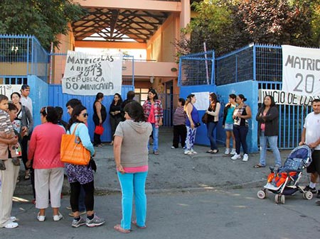 La escuela República Dominicana pasará a ser el colegio artístico Sol del Illimani.