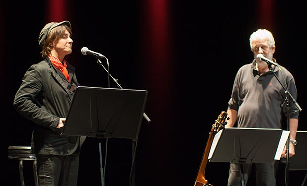 Sílvia Comas y Juan Carlos Biondini interpretaron una divertida canción argentina llamada «Verbena anarquista» que toma como música la melodía del «Dónde vas con mantón de Manila» de la célebre Zarzuela de Tomás Bretón «La verbena de la Paloma». © Xavier Pintanel