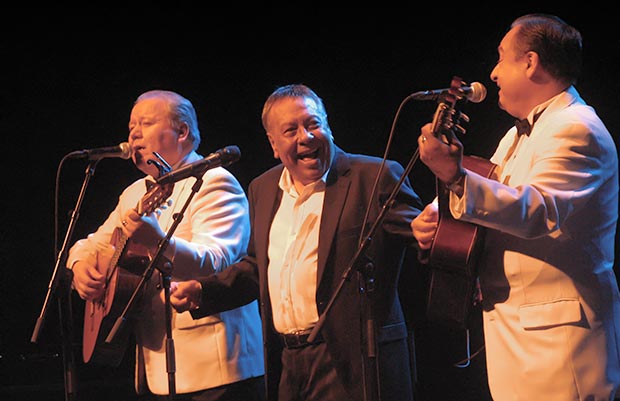 Moncho y Los Panchos en el concierto que hicieron el pasado 9 de abril en la sala Barts de Barcelona. © Manel Gausachs