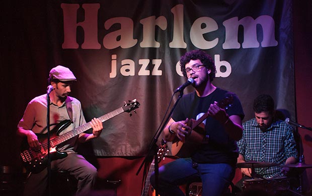 Dionisio López,  José Alejandro Delgado y Pancho Montañez en el Harlem Jazz Club de Barcelona.