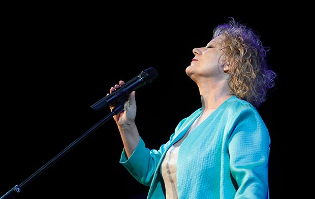 Marina Rossell en el Teatre Grec de Barcelona. © Xavier Pintanel