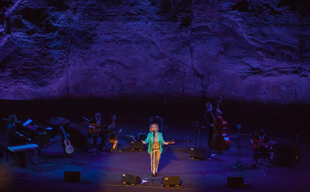 Marina Rossell en el Teatre Grec de Barcelona. © Xavier Pintanel