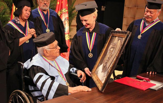 Juan Vicente Torrealba recibió Doctorado Honoris Causa de la Universidad Simón Rodríguez. © Ciudad CSS