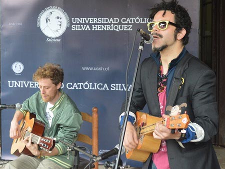 Keko Yoma, músicos y profesores de las escuelas de rock 2014.