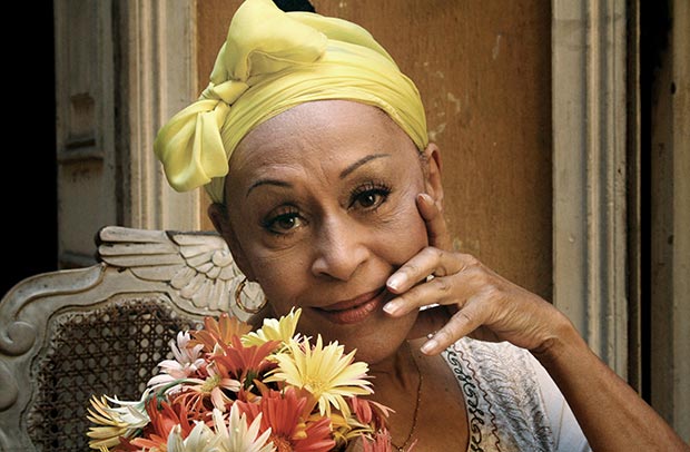 Omara Portuondo: «A los 27 años era tan joven como ahora, pero con la voz menos gruesa».