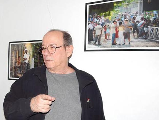 Hasta el próximo 20 de enero del 2015 se expone una muestra fotográfica de Silvio Rodríguez en la sede habanera de la Alianza Francesa. © Adán Iglesias Toledo/Juventud Rebelde