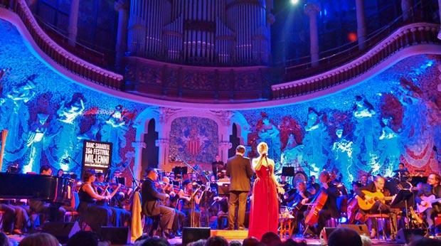 Pasión Vega en el Palau de la Música de Barcelona. © Carles Gràcia Escarp