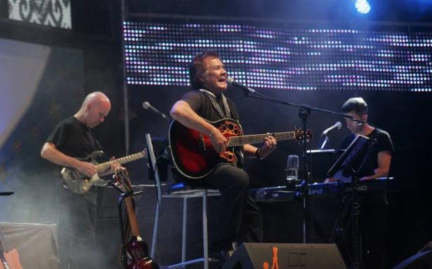 Víctor Heredia en Cosquín. © Paul Amiune