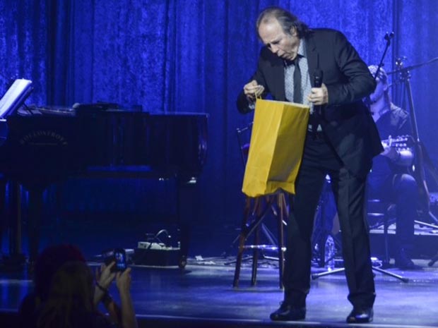 Joan Manuel Serrat en el Gran Rex de Buenos Aires. © Kaloian Santos Cabrera