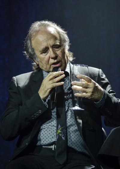 Joan Manuel Serrat en el Gran Rex de Buenos Aires. © Kaloian Santos Cabrera