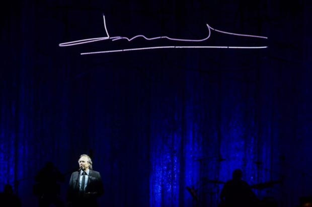 Joan Manuel Serrat en el Gran Rex de Buenos Aires. © Kaloian Santos Cabrera