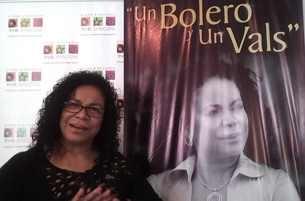 Eva Ayllón presenta «Un bolero y un vals».