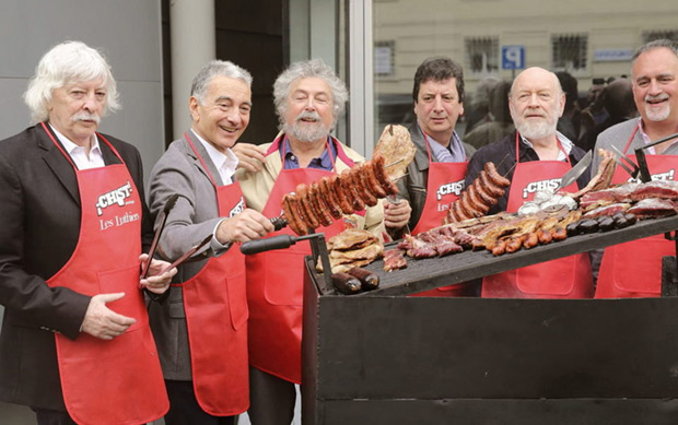 Los integrantes del grupo argentino de humor Les Luthiers, ya sin Daniel Rabinovich, fallecido en agosto, durante la presentación del espectáculo ¡Chist! con el que comienzan su gira el 7 de octubre. © EFE | Ballesteros