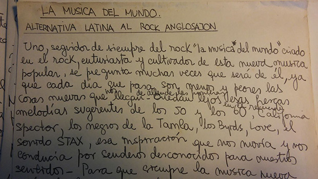 Manuscrito inédito, seguramente de finales de los 70, donde Xavier Patricio Pérez ya plantea un renacer latino que supere al rock anglosajón que ya daba signos de agotamiento. © Imagen cedida por la familia de Gato Pérez