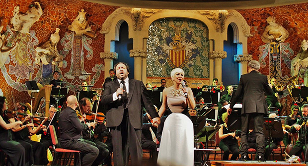 Pasión Vega y José Manuel Zapata en el Palau de la Música de Barcelona. © Carles Gracia Escarp