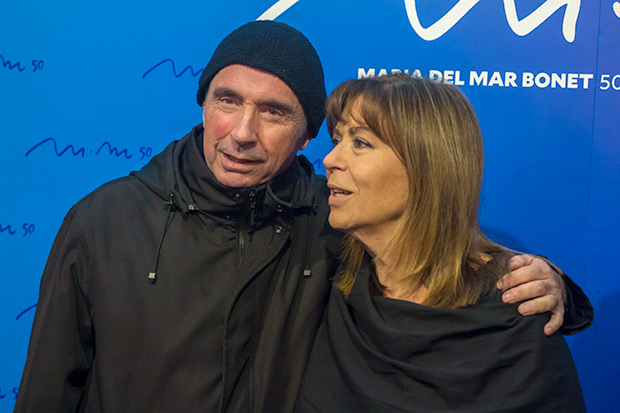 Maria del Mar Bonet con Lluís Llach. © Xavier Pintanel