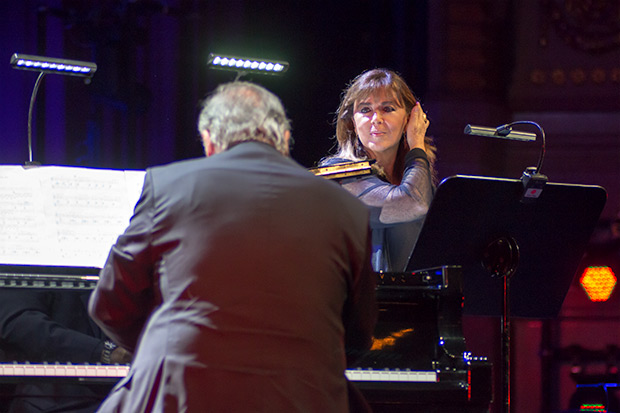 Maria del Mar Bonet con José María Vitier. © Xavier Pintanel