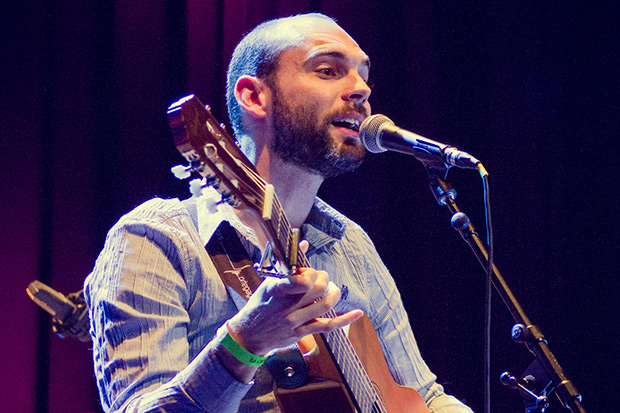 Marc García canta Brassens