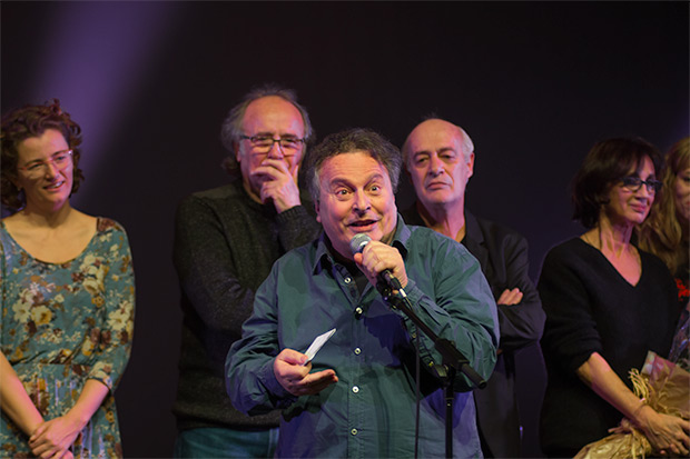 Un Ramon Muntaner visiblemente emocionado dirigió unas palabras al final del concierto. © Xavier Pintanel