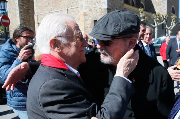 Ángel García Rodríguez, el Padre Ángel, y Silvio Rodríguez.