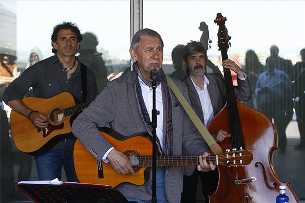 El cantautor aragonés Joaquín Carbonell en la presentación de su gira de 50 aniversario. © EFE|Jaime Galindo