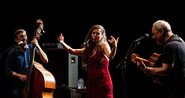 Javier Colina, Sílvia Pérez Cruz y Toquinho. © Universal Music Festival 2019