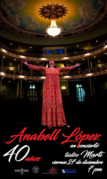 Anabell López celebra sus 40 años de vida artística.