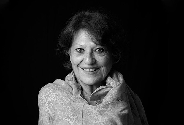 Julia León.