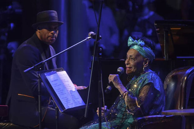 Omara Portuondo. © Ariel Ley Royero