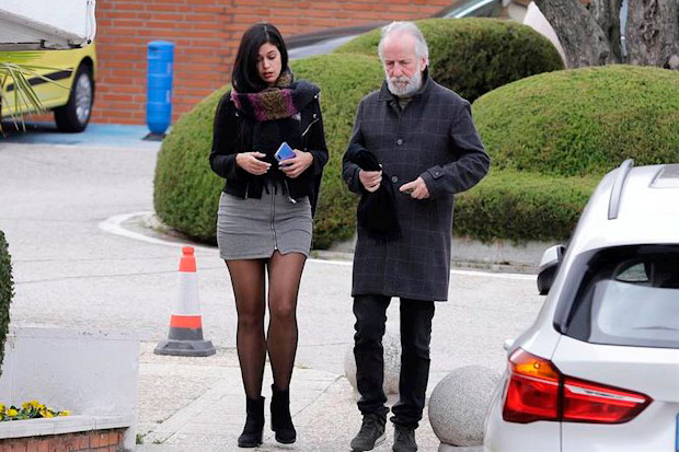 El músico Pancho Varona sale tras visitar a Joaquín Sabina en la Clínica Rúber tras ser operado de urgencia de un hematoma intracraneal. © Antonio Gutiérrez|EP