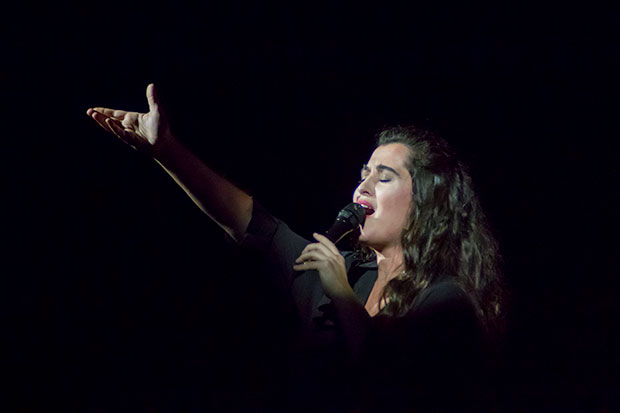 Sílvia Pérez Cruz en el Palau de la Música Catalana. © Xavier Pintanel