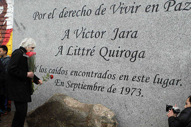 Joan Jara.